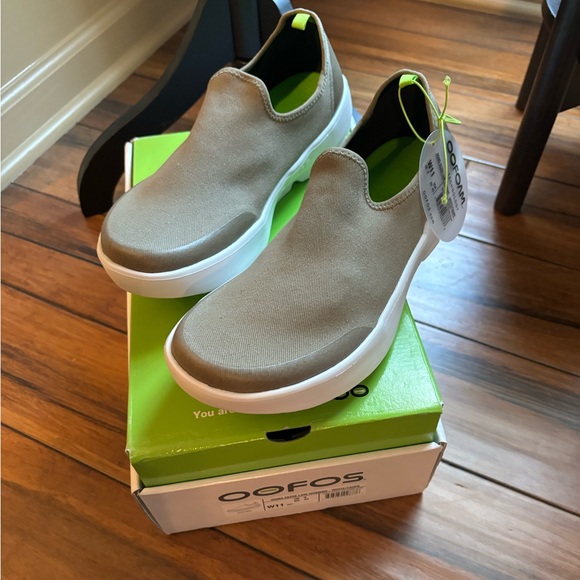 OOFOS | Shoes | Oofos Shoessneakers | Poshmark